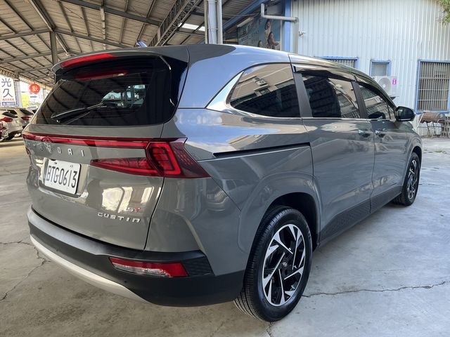 HYUNDAI現代 CUSTIN  第3張相片