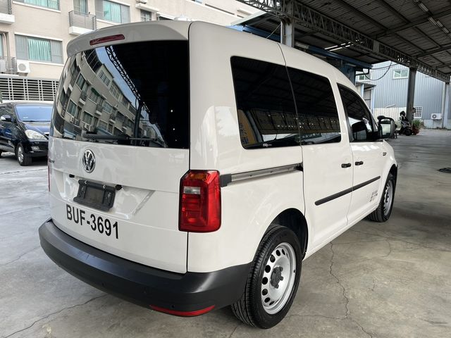 VOLKSWAGEN福斯 CADDY  第2張相片