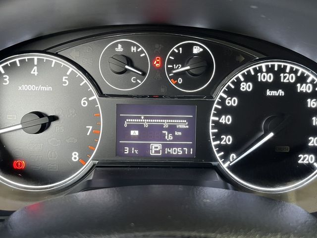 NISSAN日產 TIIDA  第10張相片
