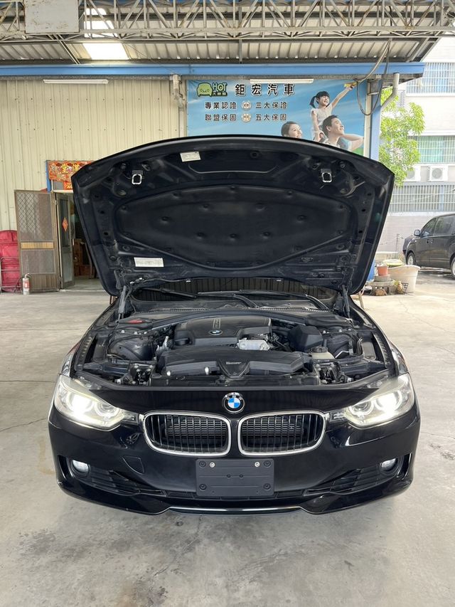 BMW寶馬 320I  第6張相片