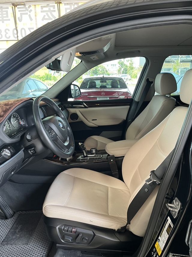 BMW寶馬 X3  第10張相片