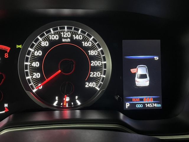 TOYOTA豐田 ALTIS  第6張相片