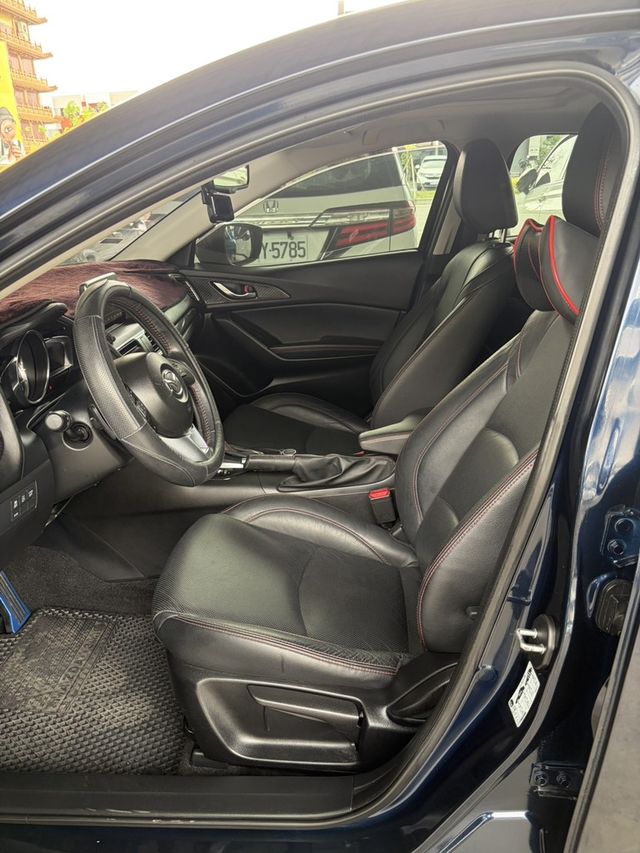 MAZDA馬自達 MAZDA 3  第11張相片