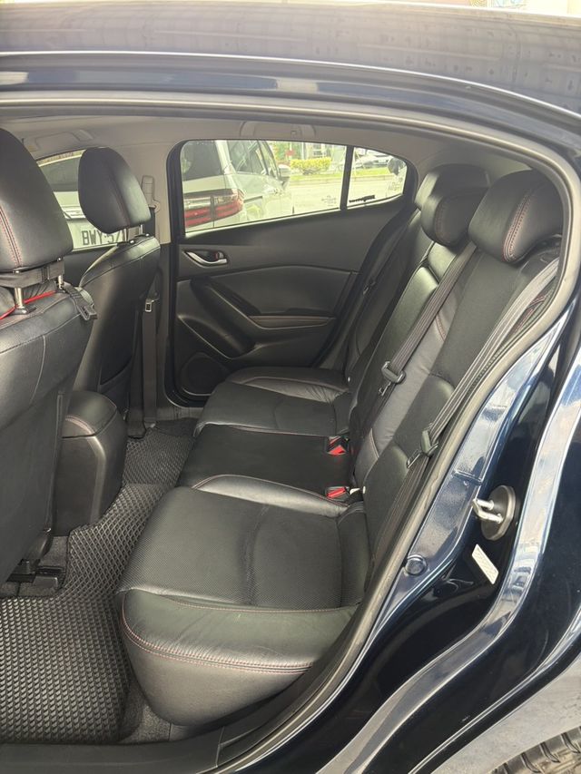 MAZDA馬自達 MAZDA 3  第12張相片