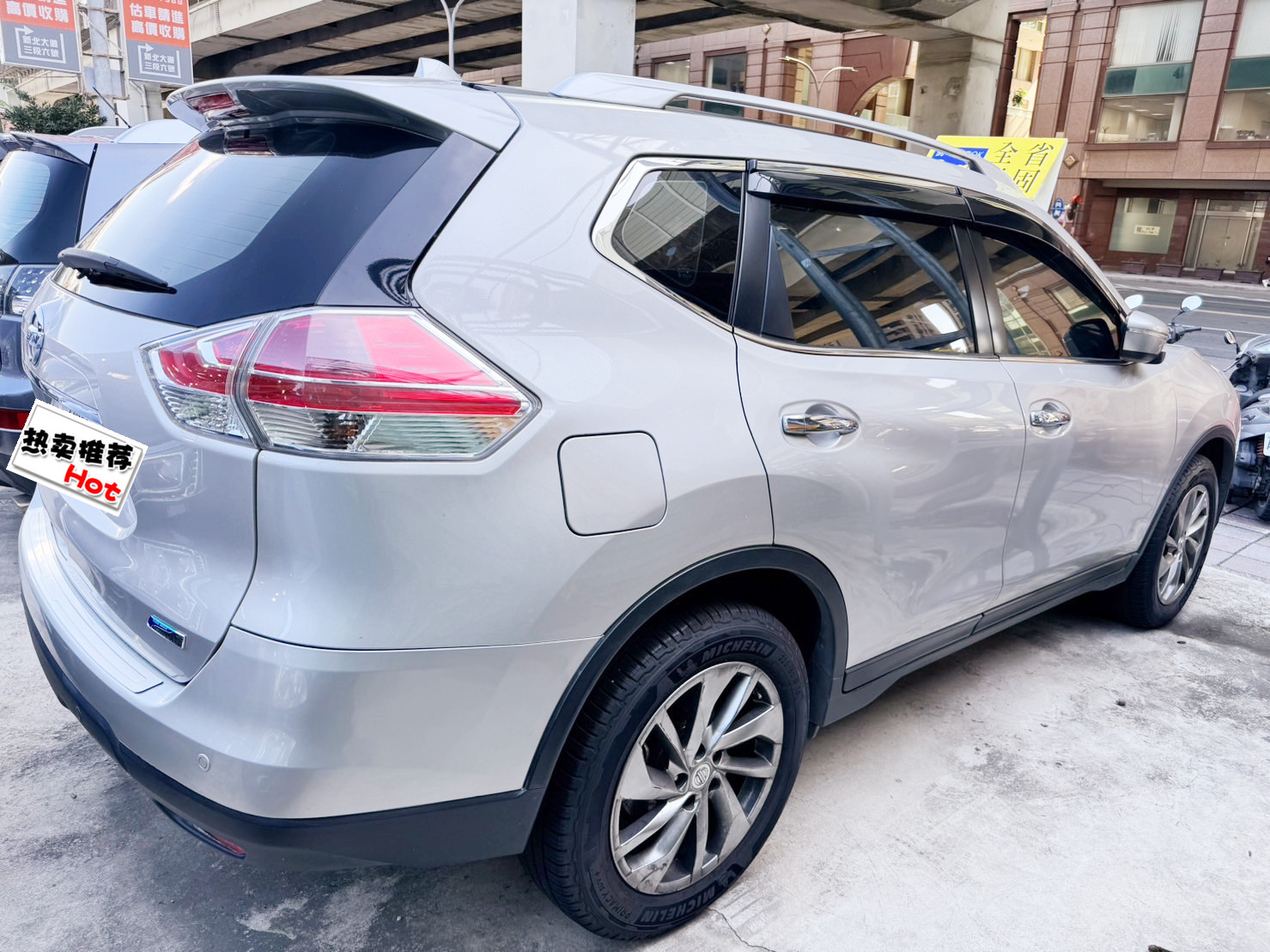  2015年 Nissan X-Trail 2.5L  第2張相片