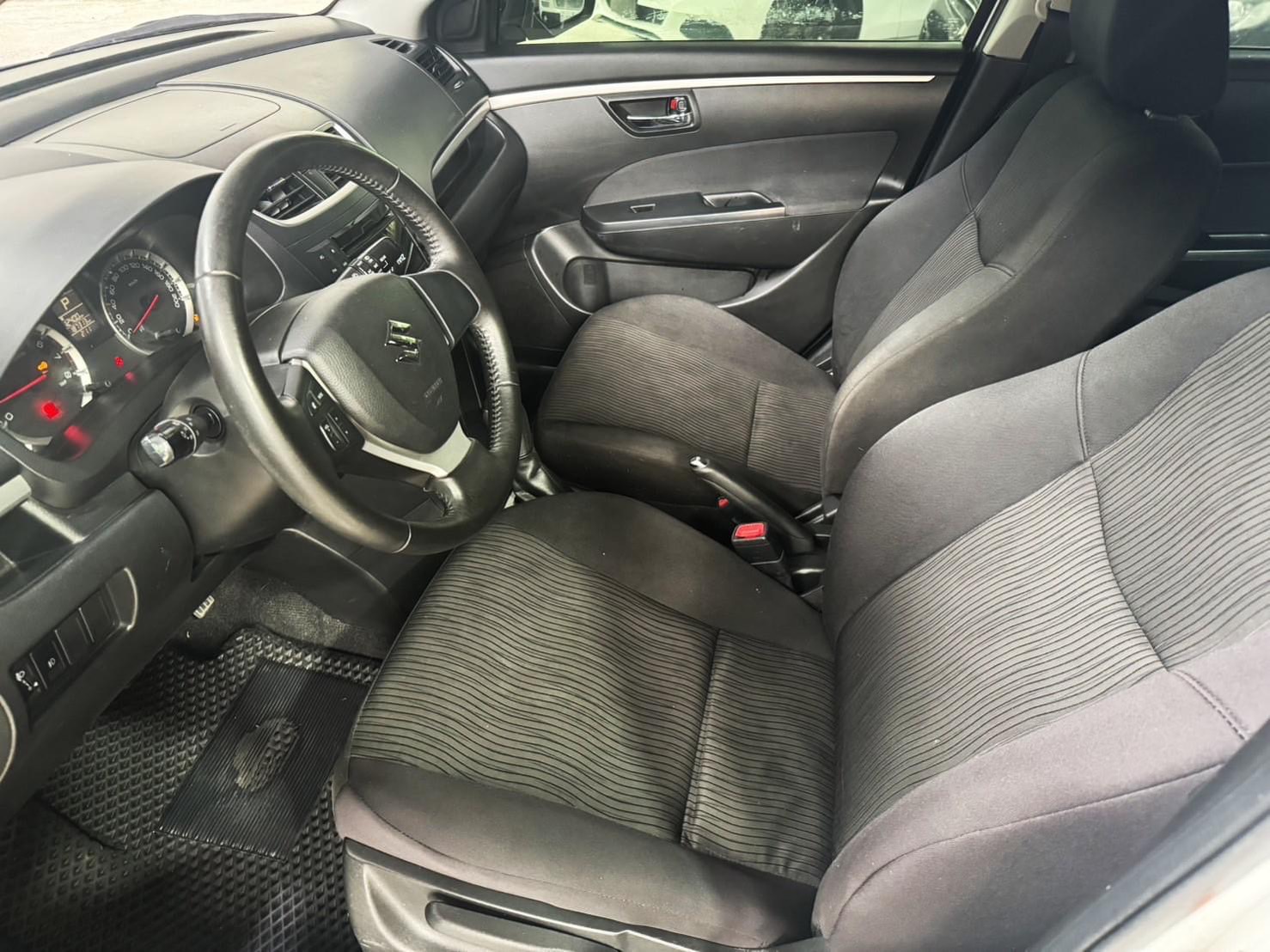 2012年 SUZUKI SWIFT 1.4  第4張相片