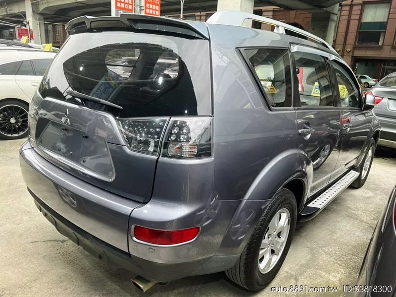 2009年  Mitsubishi Outlander 2.4L  第4張相片