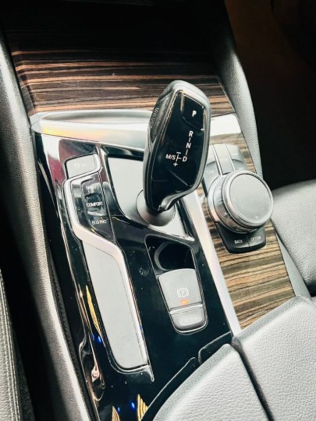 ◆◆【昶旭汽車嚴選】◆◆ 液晶儀表板 無線充電 Apple Carplay  { Sport line 套件 } 530  第19張相片