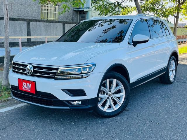◆◆【昶旭汽車嚴選】◆◆一手車  里程保證  I-Key  跟車  Apple CarPlay  4WD 電動尾門  第1張相片