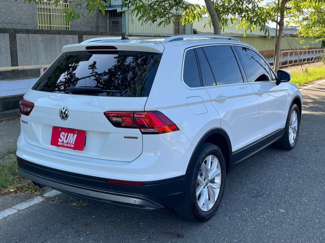 ◆◆【昶旭汽車嚴選】◆◆一手車  里程保證  I-Key  跟車  Apple CarPlay  4WD 電動尾門  第4張相片