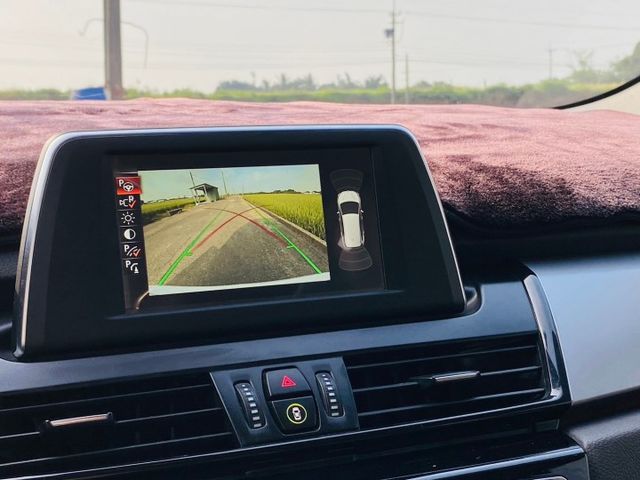 ◆◆【昶旭汽車嚴選】◆◆BMW 218I GT  7人座  第9張相片