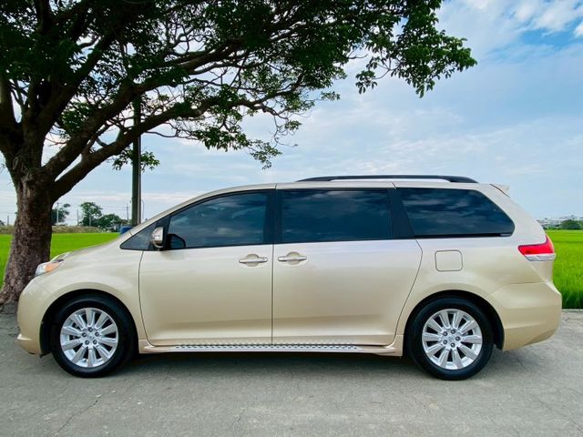 ◆◆【昶旭汽車嚴選】◆◆ LIMITED頂級  第18張相片