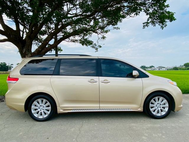◆◆【昶旭汽車嚴選】◆◆ LIMITED頂級  第19張相片
