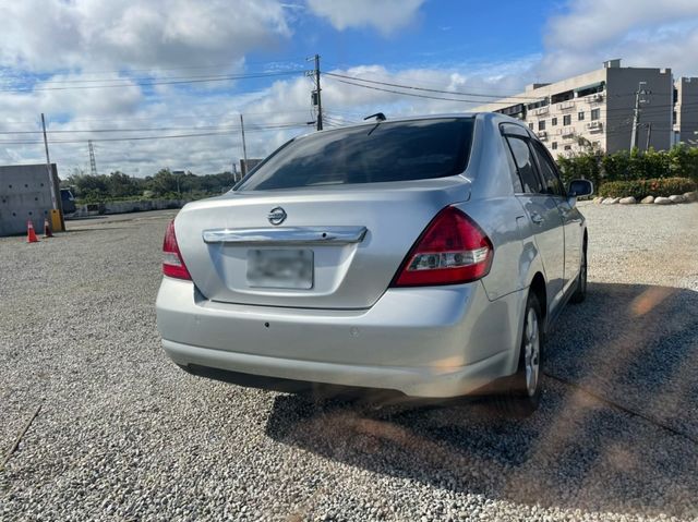 NISSAN日產 TIIDA  第2張相片