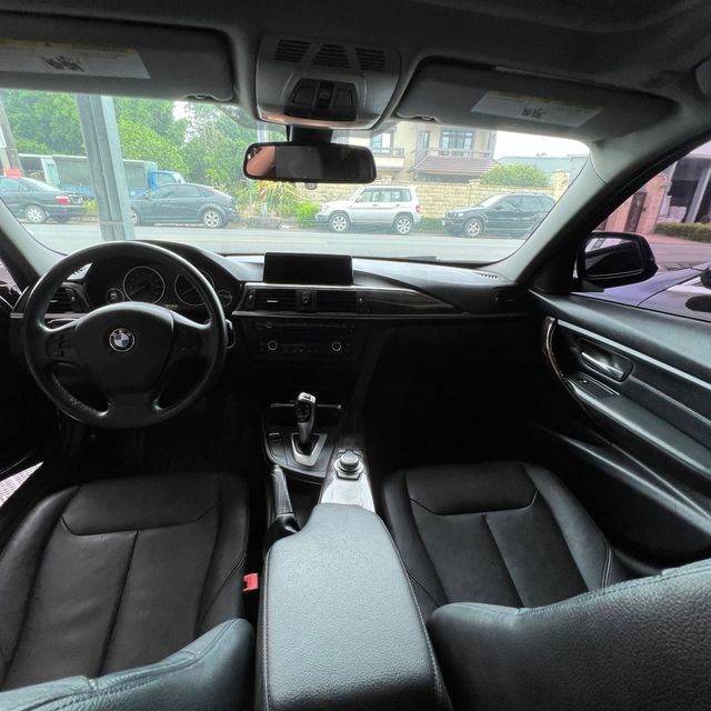 BMW寶馬 328I  第5張相片