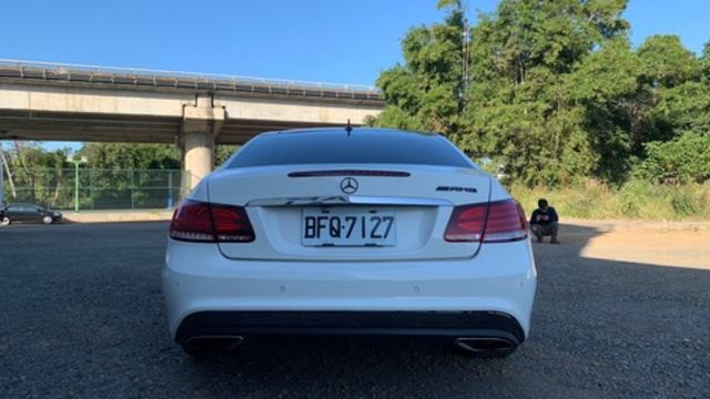 M-BENZ賓士 E400  第4張相片