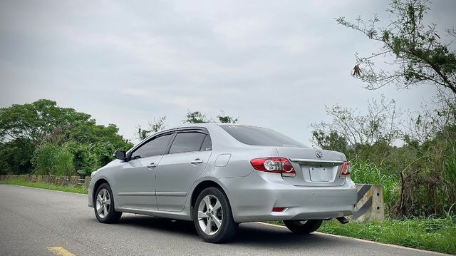 TOYOTA豐田 ALTIS  第2張相片
