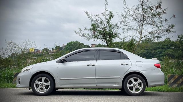 TOYOTA豐田 ALTIS  第4張相片