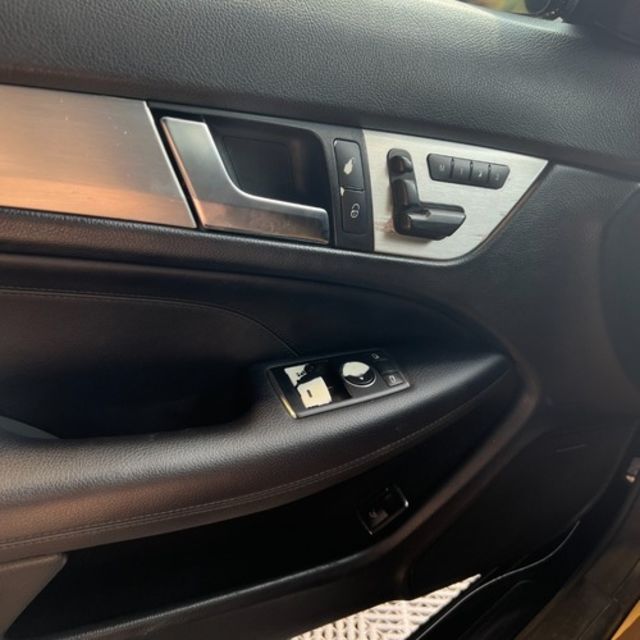 M-BENZ賓士 C250  第8張相片