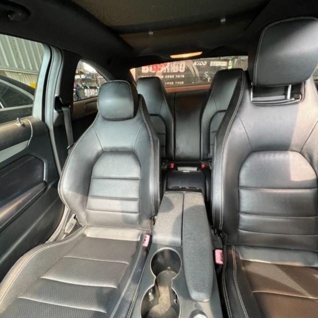 M-BENZ賓士 C250  第15張相片