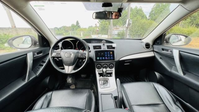MAZDA馬自達 MAZDA 3  第3張相片
