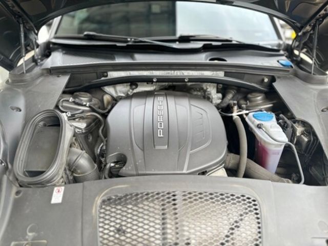 PORSCHE保時捷 MACAN  第7張相片