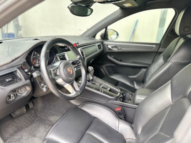 PORSCHE保時捷 MACAN  第8張相片