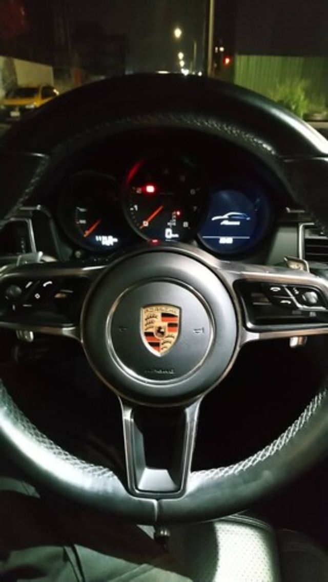 PORSCHE保時捷 MACAN  第11張相片