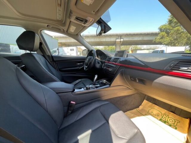 BMW寶馬 328I  第9張相片