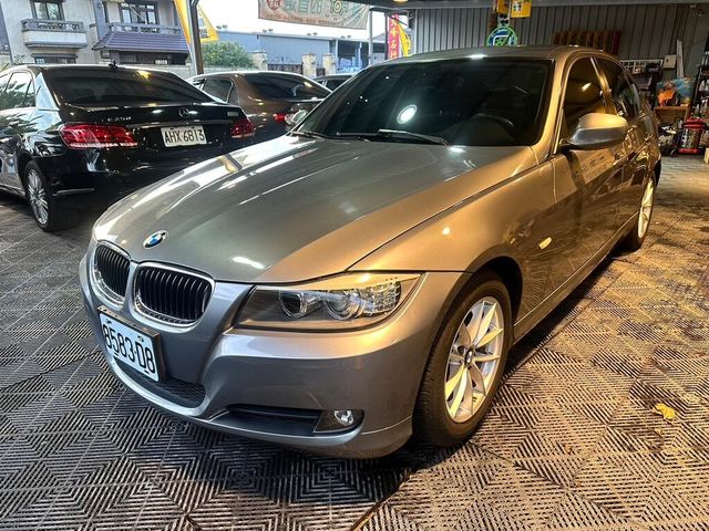 BMW寶馬 320I SEDAN ZA  第1張相片