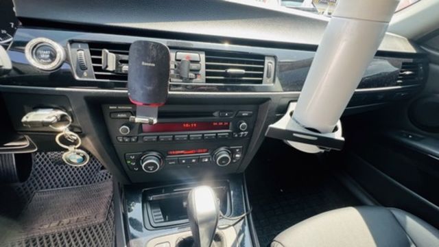 BMW寶馬 320I SEDAN ZA  第3張相片
