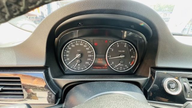 BMW寶馬 320I SEDAN ZA  第7張相片