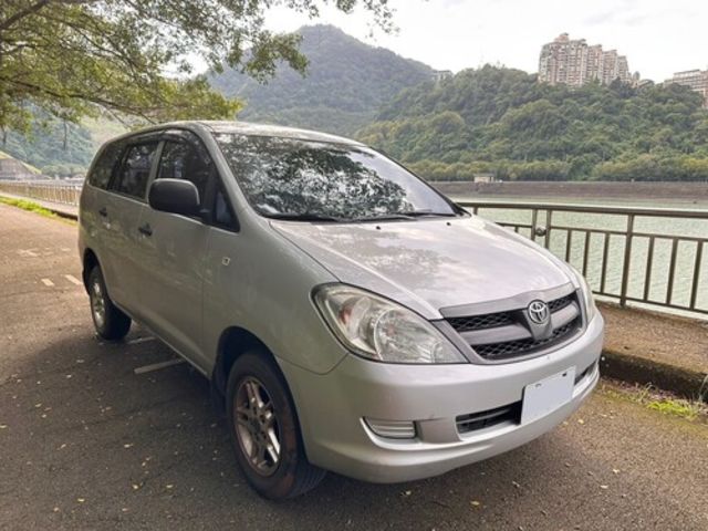 TOYOTA豐田 INNOVA  第2張相片