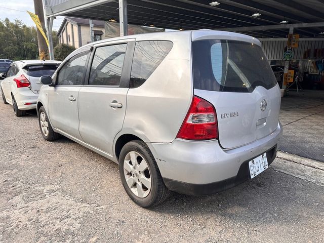 NISSAN日產 LIVINA  第2張相片