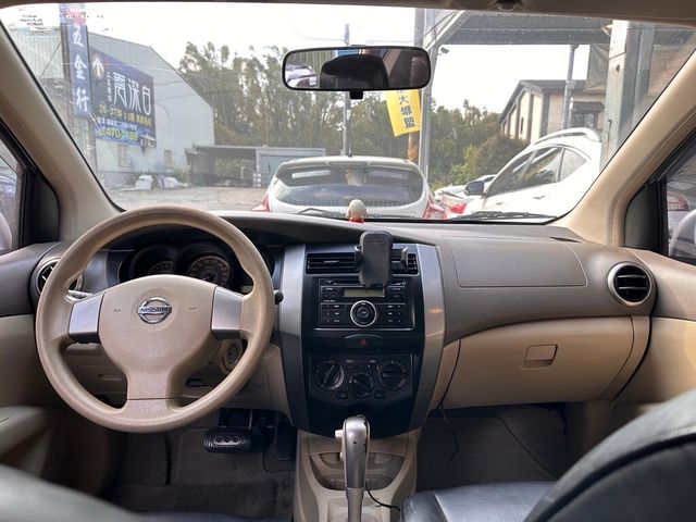 NISSAN日產 LIVINA  第5張相片