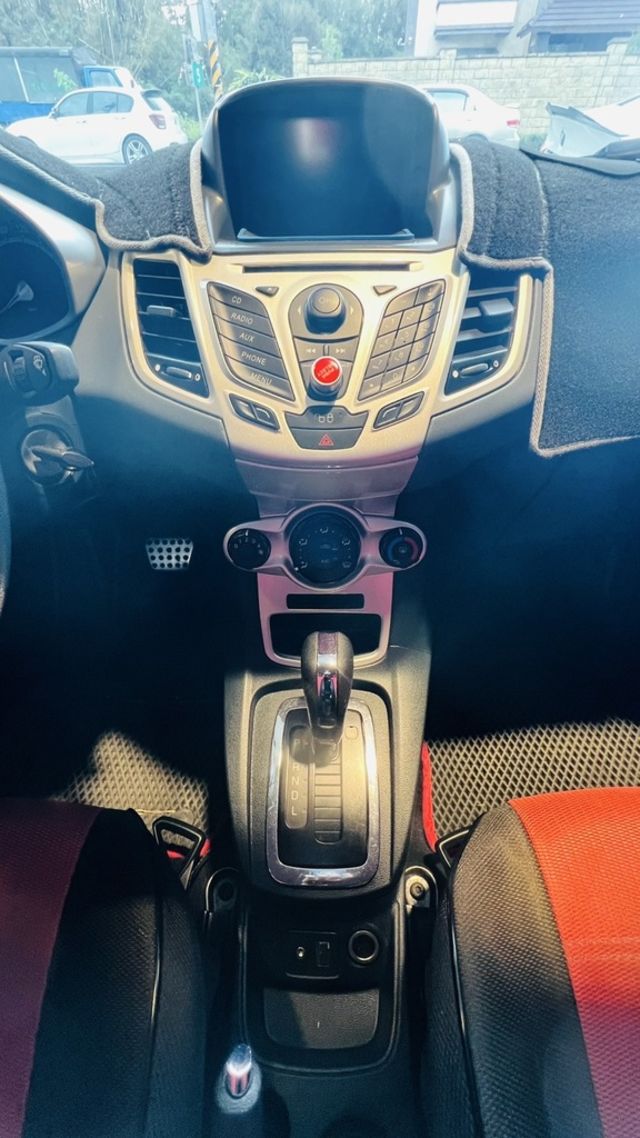 FORD福特 FESTIVA  第13張相片