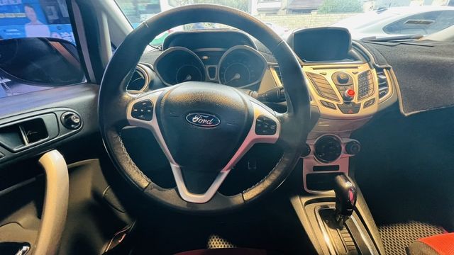 FORD福特 FESTIVA  第14張相片