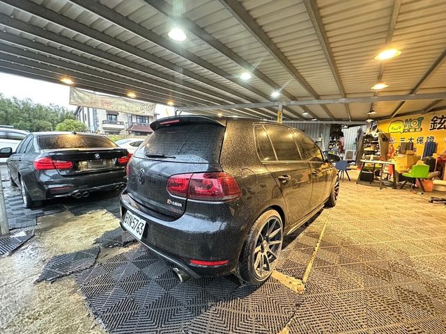 VOLKSWAGEN福斯 GOLF GTI  第5張相片