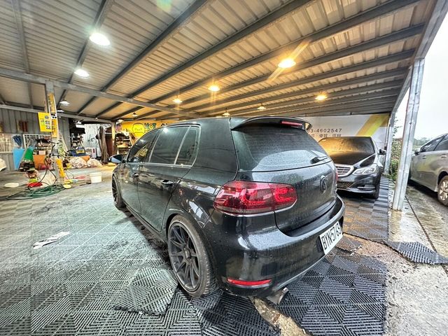 VOLKSWAGEN福斯 GOLF GTI  第7張相片