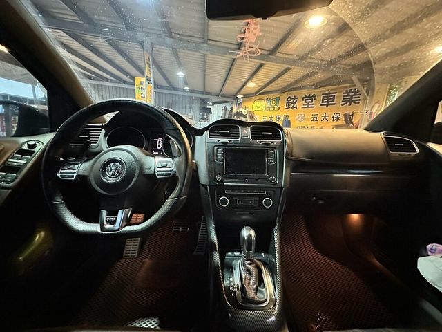 VOLKSWAGEN福斯 GOLF GTI  第15張相片
