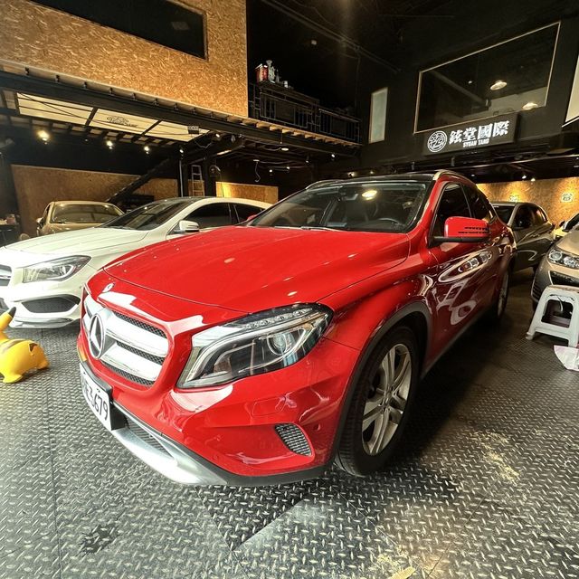 M-BENZ賓士 GLA200  第1張相片