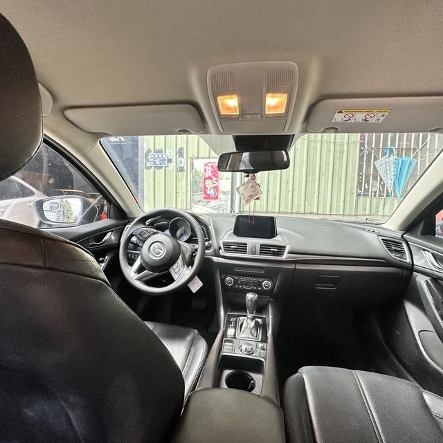 MAZDA馬自達 MAZDA 3  第5張相片