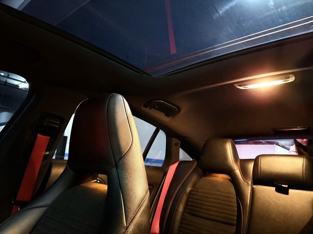 M-BENZ賓士 CLA45 S AMG SHOOTING BRAKE  第7張相片
