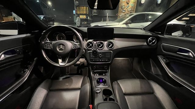 M-BENZ賓士 CLA250  第5張相片