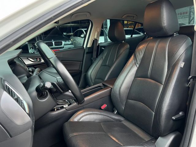 MAZDA3 旗艦版 BOSE音響.電動椅.抬頭顯示器.電子手煞.盲點.摸門解鎖等配備 屏東中古車推薦：汶松國際汽車  第8張相片