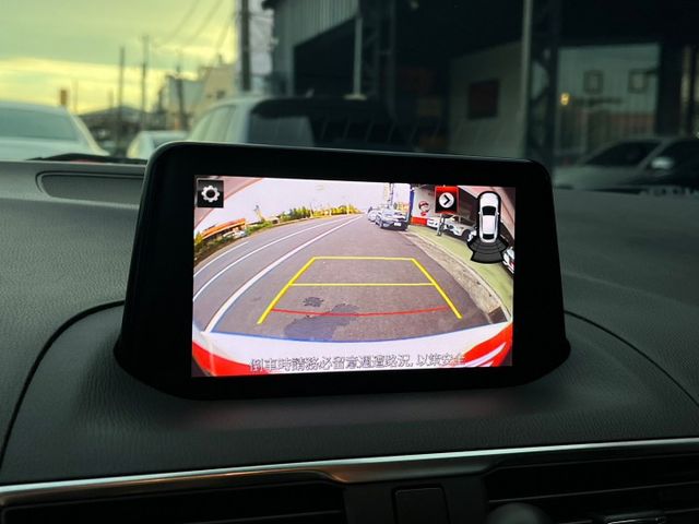 MAZDA3 旗艦版 BOSE音響.電動椅.抬頭顯示器.電子手煞.盲點.摸門解鎖等配備 屏東中古車推薦：汶松國際汽車  第15張相片