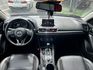MAZDA3 4D 頂級版 實跑保證 摸門免鑰匙 天窗 抬頭顯示器 盲點等配備 屏東中古車推薦：汶松國際汽車  第7張縮圖