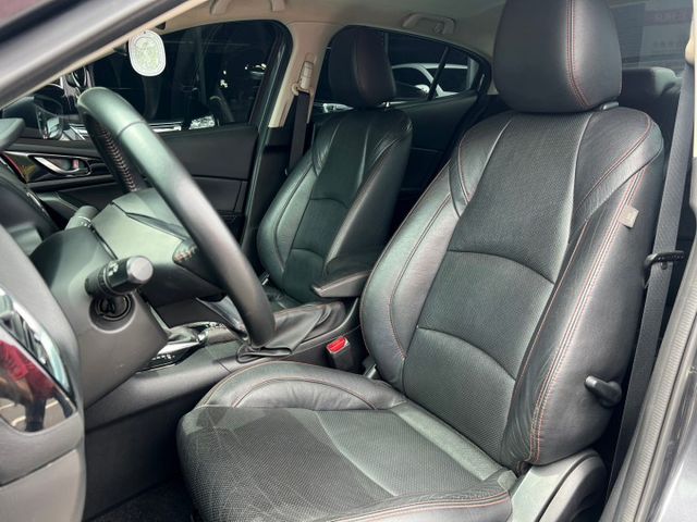 MAZDA3 4D 頂級版 實跑保證 摸門免鑰匙 天窗 抬頭顯示器 盲點等配備 屏東中古車推薦：汶松國際汽車  第9張相片