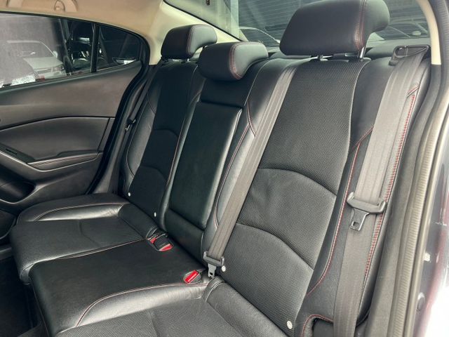 MAZDA3 4D 頂級版 實跑保證 摸門免鑰匙 天窗 抬頭顯示器 盲點等配備 屏東中古車推薦：汶松國際汽車  第10張相片