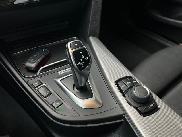 F32 420I MSPORT 總代理 一手女用車 全車原版原漆 小改款B48引擎 5AS駕駛套件 屏東中古車推薦  第15張相片